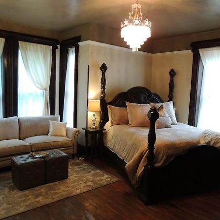 Hotel Lyons Twin Mansions à Fort Scott Extérieur photo