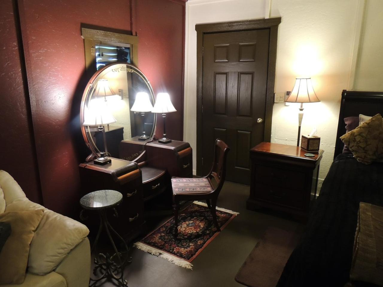 Hotel Lyons Twin Mansions à Fort Scott Extérieur photo